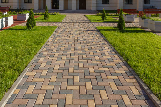 Best Driveway Pavers Near Me  in Lansing, KS